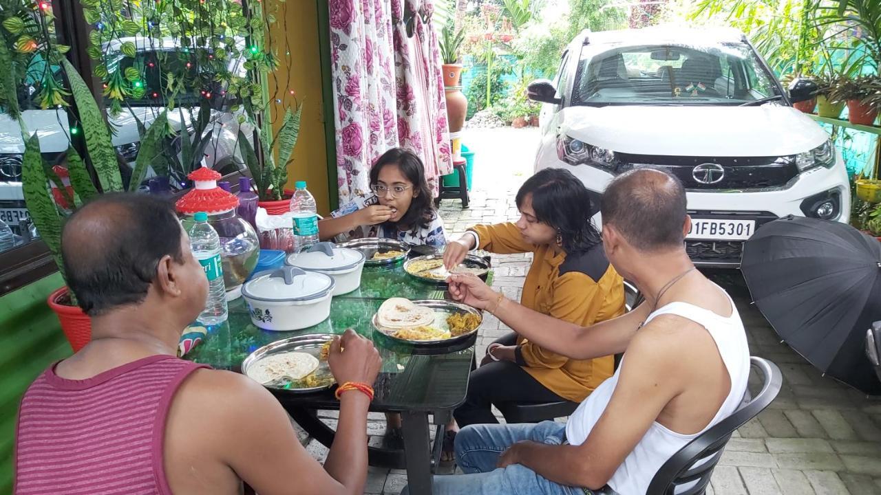 Green View Homestay Siliguri Bagian luar foto
