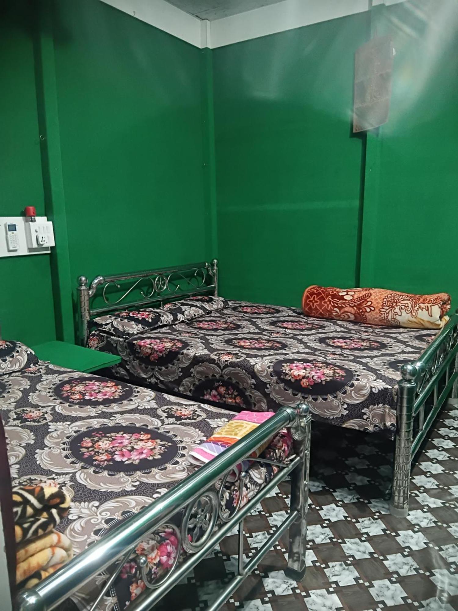 Green View Homestay Siliguri Bagian luar foto