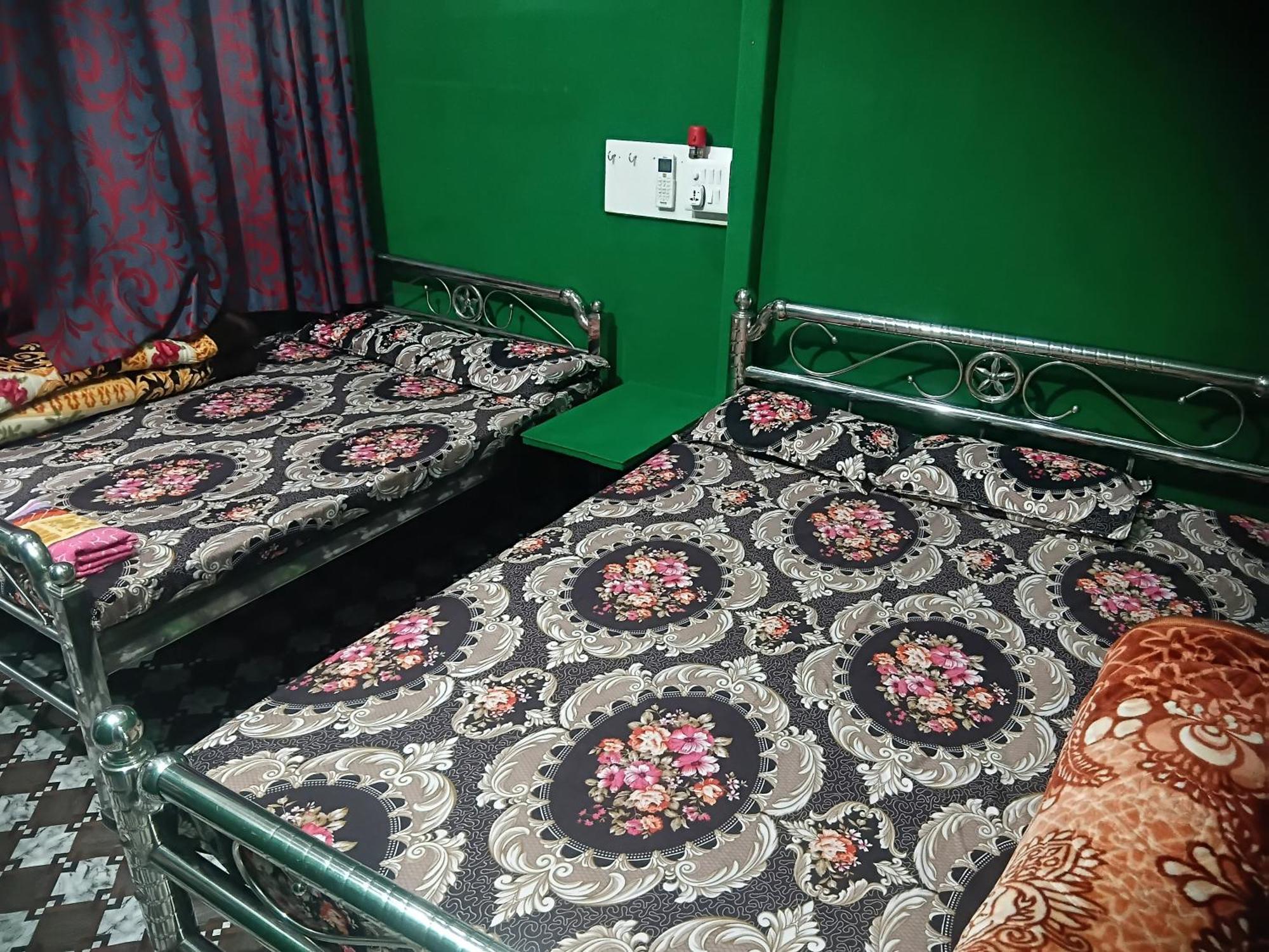 Green View Homestay Siliguri Bagian luar foto